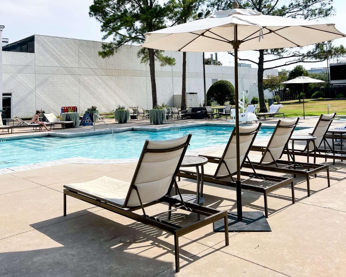 Hyatt Regency West Hotel 4*