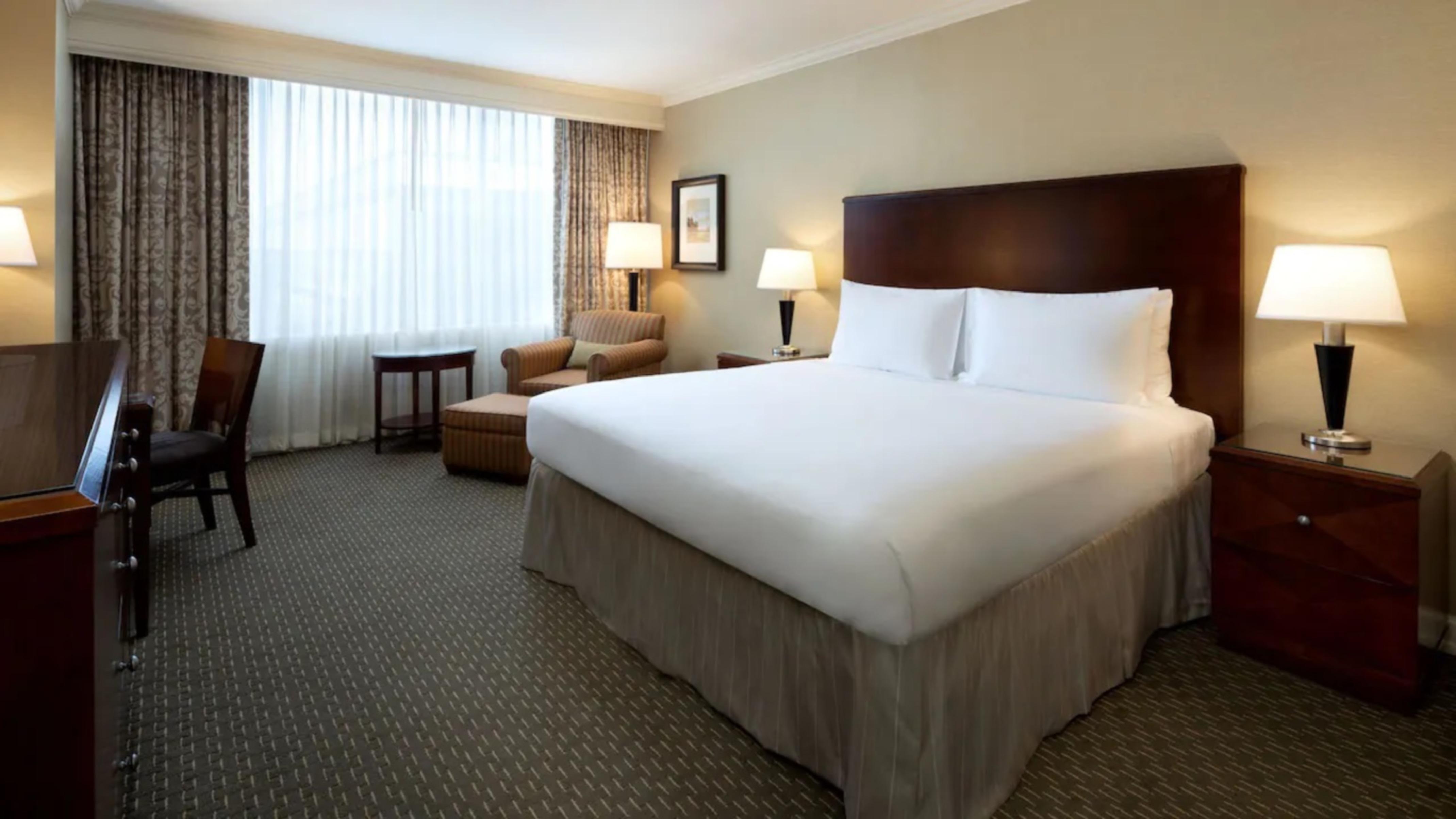 Hyatt Regency West Hotel 4*