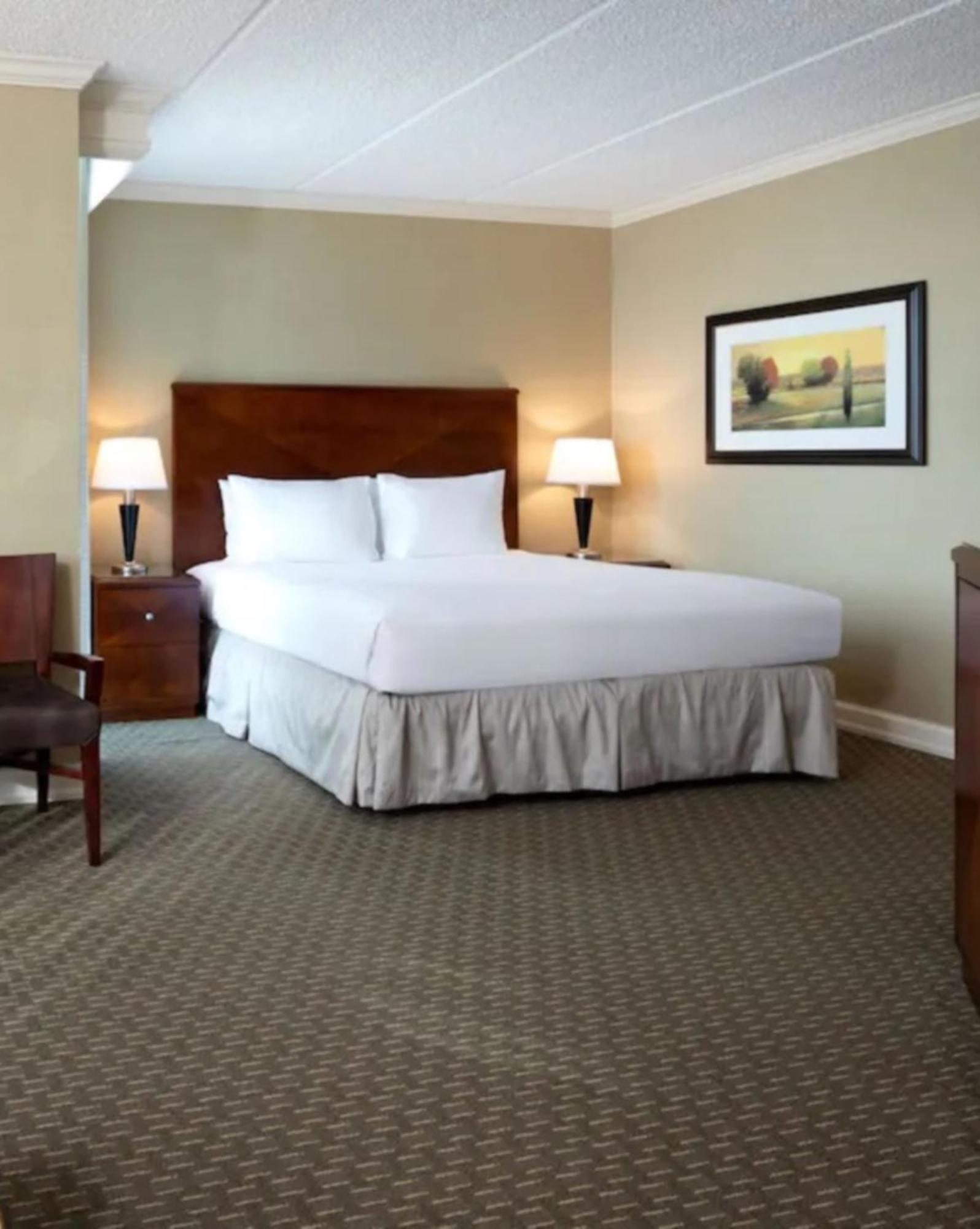 Hyatt Regency West 4*